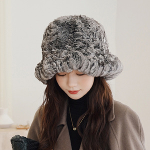 Gorro de lujo suave para mujer, gorro de piel auténtica tejida, gorro de invierno - Product Image 2