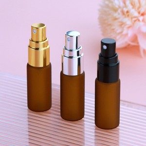 ขวดสเปรย์เปล่า5มล. 10มล. ขวดแก้วสเปรย์น้ำหอมสีเหลืองอำพันฝ้า10มล. - Product Image 1
