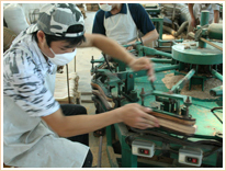 Single Tier Anti-Slip 40*3.6CM Acrylic Coat <strong>Hanger</strong> Clear Transparent Clothing Organizer for Wardrobe for Store Use - Product Image 6