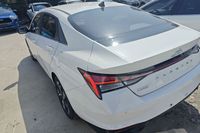 Voitures d'occasion modernes pour Elantra 2022 1.5L CVT LUX Édition Premium Volant à Gauche Sièges en Cuir Arrière Feux LED Véhicules d'occasion