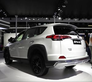 2024 Toyot RAV4s véhicule nouvel état expédition la plus rapide soigneusement NewUsed voiture <span class=keywords><strong>hybride</strong></span> pas cher pour à Yota <span class=keywords><strong>Rav4</strong></span> prix de vente pour Toyota - Product Image 4