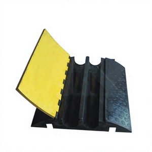 Rampe de protection de câbles mobile pour événements, rampe de gestion de câbles portable, rampe de protection de câbles en caoutchouc - Product Image 1