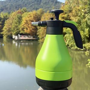 เครื่องพ่นยาแบบมือ 3 ลิตร 4 ลิตร สีเขียว แบบแรงดัน สำหรับทำสวน ล้างรถ ใช้ในบ้าน - Product Image 4