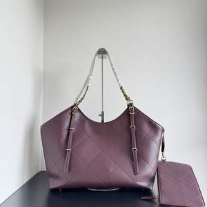 Borsa a Tracolla da Donna di Design Retrò in Vera Pelle Impermeabile con Catena e Lettere, Grande Capacità, Monospalla - Product Image 2