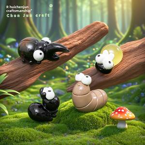 Miniatures de résine pour micro-paysages : Mignonnes fourmis et insectes rayés simulés, accessoires de décoration DIY pour scènes miniatures - Product Image 3