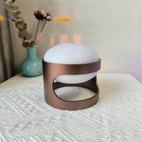 Lampe LED empilable moderne, rechargeable, à changement de couleur RGB, lumière d'ambiance élégante pour la décoration de restaurant/bar/hôtel