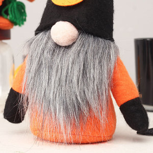 Décorations d'Halloween : Figurine de Sorcière, Poupée Vieil Homme Sans Visage, Figurine Gandalf en Tissu de Soie Style Européen - Product Image 4