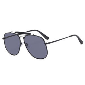 <span class=keywords><strong>Occhiali</strong></span> <span class=keywords><strong>da</strong></span> <span class=keywords><strong>sole</strong></span> con lenti <span class=keywords><strong>rosa</strong></span> sfumate <span class=keywords><strong>da</strong></span> <span class=keywords><strong>donna</strong></span> 93319 Logo personalizzato con nuovi <span class=keywords><strong>occhiali</strong></span> <span class=keywords><strong>da</strong></span> <span class=keywords><strong>sole</strong></span> classici in metallo - Product Image 2