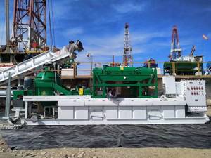 Горизонтальный центробежный сепаратор для очистки бурового раствора, масло-водоотделитель, декантерная центрифуга - Product Image 1