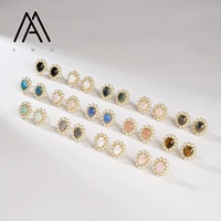 Boucles d'oreilles pendantes en forme de goutte d'eau, plaquées or 18 carats, avec pierres précieuses naturelles multiples et mini-bordure de perles, pour femme, idéales pour les soirées - Vente en gros