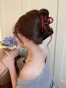 Pince à cheveux nœud papillon géométrique simple en plastique de 7 cm, accessoire de mode classique couleur unie - Product Image 4