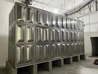 Réservoir d'eau domestique modulaire personnalisable en acier inoxydable SUS304, facile à nettoyer, à entretenir, résistant aux hautes températures et au vieillissement