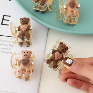 Pinza de Pelo de Plástico con Diseño de Oso Adorable para Cola de Caballo Alta, Novedad PL - Product Image 4