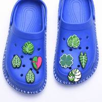 Promotion Breloques florales tropicales en PVC pour chaussures, motifs fleurs, feuilles, fruits, vacances à la plage, pour sabots, décoration de chaussures DIY, vente en gros