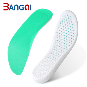 แผ่นรองรองเท้าแบบนุ่มสบาย ผลิตในจีน สำหรับรองเท้าผ้าใบ ระบายอากาศได้ดี ทำจาก PU  รองรับการปรับแต่ง สำหรับผู้ที่ชื่นชอบการเล่นกีฬา - Product Image 6
