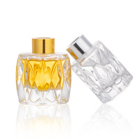 Bouteilles en verre vides en gros de 50 ml, 80 ml, 100 ml pour huiles essentielles d'aromathérapie avec boîte cadeau et bâtonnets diffuseurs