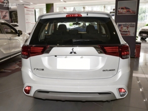 La Mitsubishi <span class=keywords><strong>Outlander</strong></span> 2021 2.0L 2WD Active a 5 Posti è un Modello Entry-Level nel Segmento dei SUV Compatti - Product Image 4