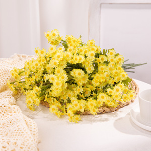 Têtes de marguerites artificielles en plastique sur fil métallique, haute simulation, style naturel, branche unique, réutilisables, pour décoration de mariage - Product Image 4