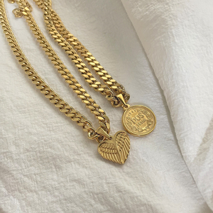 Collar cadena de eslabones cubanos con moneda personalizada, botella de <span class=keywords><strong>Perfume</strong></span> de plumas, corazón de amor, estrella de mar, joyería minimalista de acero inoxidable - Product Image 6