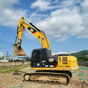 Excavatrice hydraulique Caterpillar 323 d'occasion, 23 tonnes, pour travaux de terrassement et de construction, machine d'origine prête à être expédiée - Product Image 1
