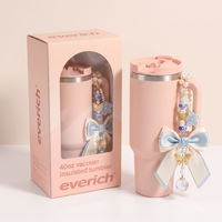 Gobelet isotherme de 40 oz avec poignée, tasse de voyage tendance en acier inoxydable avec décoration chaîne de perles pour la salle de sport, le bureau et l'extérieur