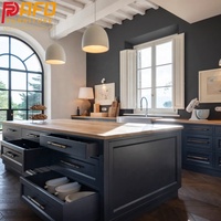 Armoires de cuisine modulaires Refor en bois massif, finition stratifiée, charnières, construction en MDF, plan de travail en marbre/acier, couleur personnalisable, évier