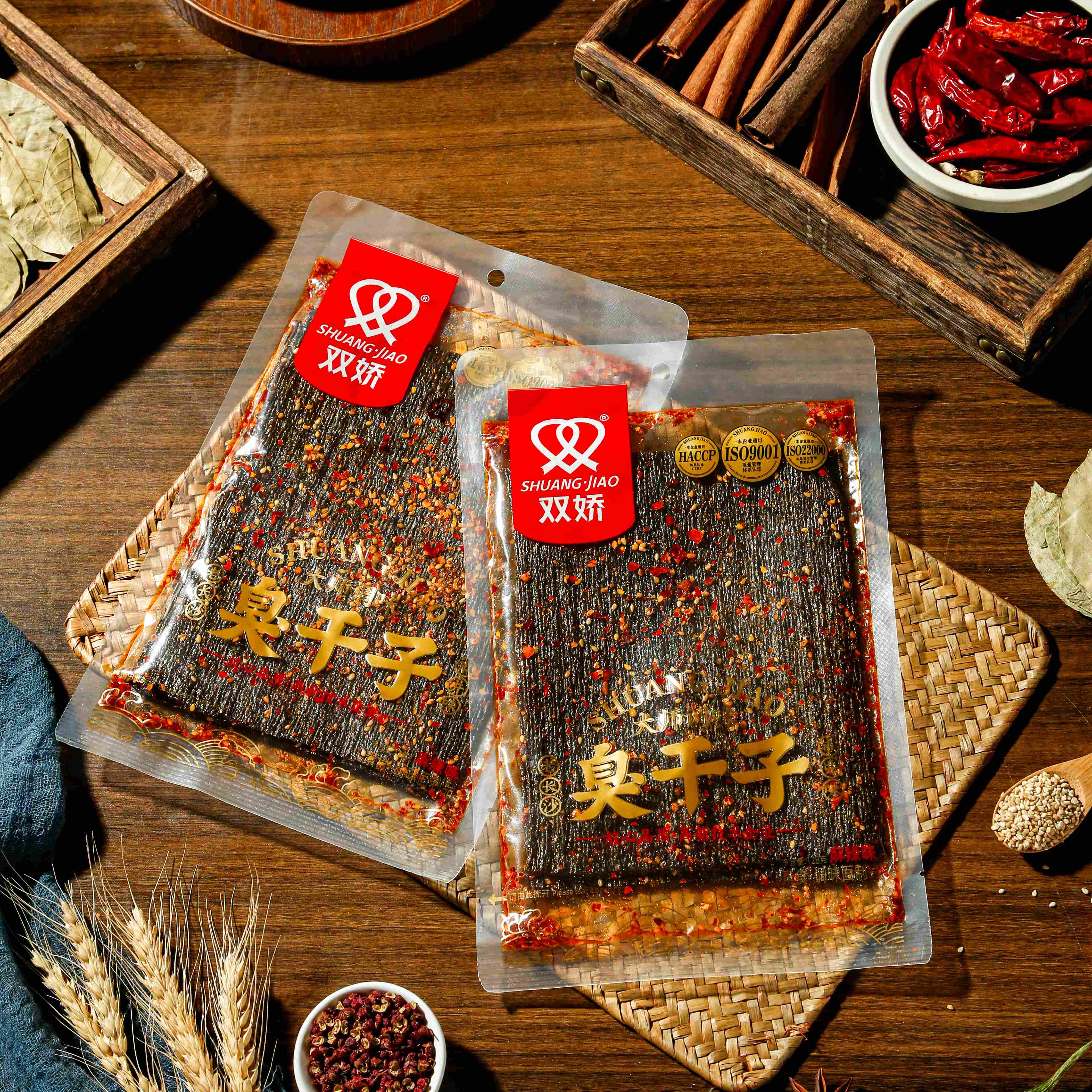 Китай Latiao хороший вкус бобовый творог закуски здоровая острая полоска китайская еда 128 г