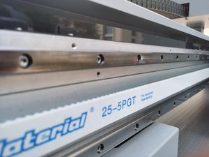 Nuevas Impresoras Lenticulares de Inyección de Tinta UV de Cama Plana Automáticas 1313 con 3 Cabezales de Alta Velocidad para las Industrias de Publicidad y Embalaje - Product Image 3