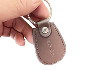 Llavero de Cuero Genuino 13.56Mhz, Llavero con Hebilla de Cuero, Tarjeta Inteligente 13.56MHZ Personalizable RFID, Tarjeta de Control de Acceso NFC <span class=keywords><strong>Google</strong></span> - Product Image 1