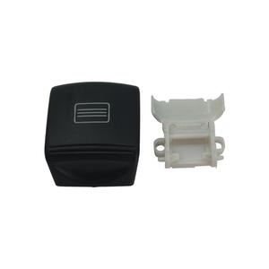 BROSS AUTO PARTS BSR567 Cache-bouton de l'interrupteur de toit ouvrant NOIR pour le marché secondaire 21290010239051 - Product Image 1