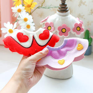 Großhandel Zubehör Vielfalt Niedliche Designs PET BIB Katze Hund Lätzchen Schals Hund Bandana Custom - Product Image 3