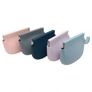 Monedero de silicona impermeable para exteriores al por mayor con cremallera, para maquillaje, llaves, monedas, estuche para dentaduras postizas, almacenamiento de cosméticos y contenedor de alimentos - Product Image 3