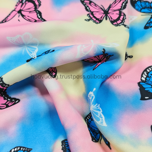 ชุดนอนผ้าไหมสำหรับผู้หญิงพิมพ์ลายดอกไม้ละติน - Product Image 1