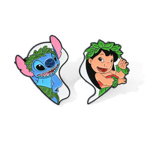 Wreck-It Ralph bros lencana Stainless Steel, karakter animasi anak perempuan kecil berbentuk hati berukiran emas untuk April Fool - Product Image 5