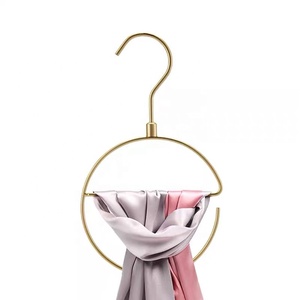 Nouvelle tendance Cintre en fil métallique <span class=keywords><strong>de</strong></span> conception durable pour foulards et sacs - Product Image 3