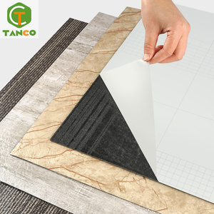 <span class=keywords><strong>Piastrelle</strong></span> <span class=keywords><strong>Adesive</strong></span> Effetto Marmo Pavimentazione in <span class=keywords><strong>PVC</strong></span> Cinese Piso <span class=keywords><strong>PVC</strong></span> Adhesivo per <span class=keywords><strong>Cucina</strong></span> e Soggiorno - Product Image 1