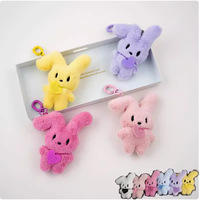 Lindo Set de Llaveros de Peluche de Conejito, Adornos Kawaii de Conejo de Orejas Largas para Bolsos, Llaveros de Peluche Suaves para Niños y Mujeres