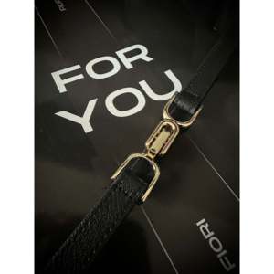 Ceinture pour femme Fiori avec boucle en D, ceinture fine décontractée en tissu polyester pour vous - Product Image 2