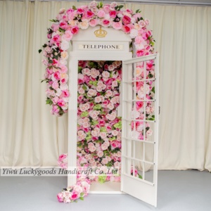 LFB1646 Ensemble <span class=keywords><strong>de</strong></span> cabines téléphoniques avec fleurs artificielles pour décoration <span class=keywords><strong>de</strong></span> mariage et <span class=keywords><strong>de</strong></span> salon d'hôtel. - Product Image 3