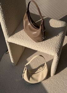 Sac en cuir tanné <span class=keywords><strong>végétal</strong></span> en gros, sac à bandoulière croissant minimaliste, fournisseur de sacs sous le bras en cuir de vachette sans marque - Product Image 2