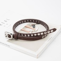 Ceinture fine en cuir véritable suédé à trous, design de luxe, boucle argentée, accessoires de mode pour femme avec anneaux métalliques décoratifs