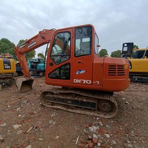 Miniexcavadora Usada Doosan DH70 de 7 Toneladas en Buen Estado con Motor Hidráulico DOOSAN 55 60 70 Miniexcavadora en Venta - Product Image 2