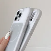 Coque magnétique 2-en-1 antichoc souple couleur mate effet bonbon pour iPhone 17 Air 16 15 14 Plus 13 12 Pro Max 11