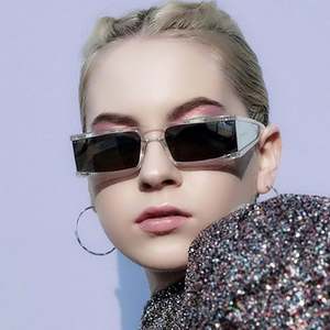 Gafas de Sol Rectangulares con Lentes de Espejo Retro y Logotipo Personalizado, Gafas de Sol Cuadradas Pequeñas para Mujer - Product Image 1