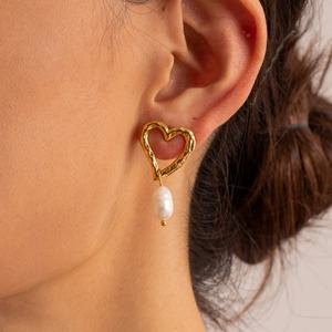 Pendientes de Perlas de Agua Dulce en Forma de Corazón, Sin Deslustre, Chapados en Oro de 18K, de Acero Inoxidable, Elegantes, para Mujer - Product Image 2