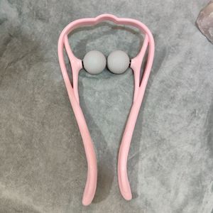 Massaggiatore del cuscino del collo cervicale con il morsetto di rotolamento manuale ed il massaggiatore solido della spalla della maniglia - Product Image 5