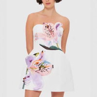 Robe mini sans bretelles chic et tendance, nouvelle collection été, avec patchwork floral 3D, coupe trapèze, personnalisable en gros