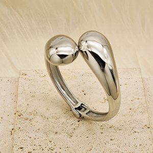 Chaude Rétro Classique Style Géométrique Gouttelettes D'eau En Acier Inoxydable Placage Ouvert Bracelet Double Waterdrop Charnière Vis sur Bracelet - Product Image 6