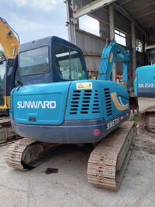 Mini-excavatrices d'occasion certifiées CE SUNWARD SWE70E SWE35E SWE90E SWE150E en stock à vendre à Shanghai - Product Image 4