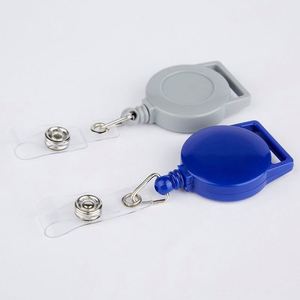 Porte-badge infirmière en plastique ABS 32 mm avec logo personnalisé, clip pour badge d'identification Yoyo, enrouleur de badge rétractable facile à tirer 75 cm, couleur personnalisée - Product Image 2
